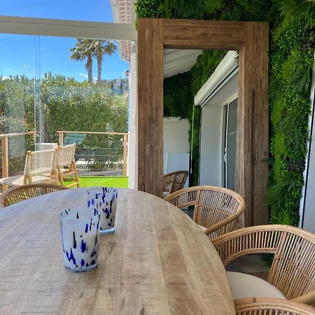 Villa La Quietude Ле Исамбр Екстериор снимка